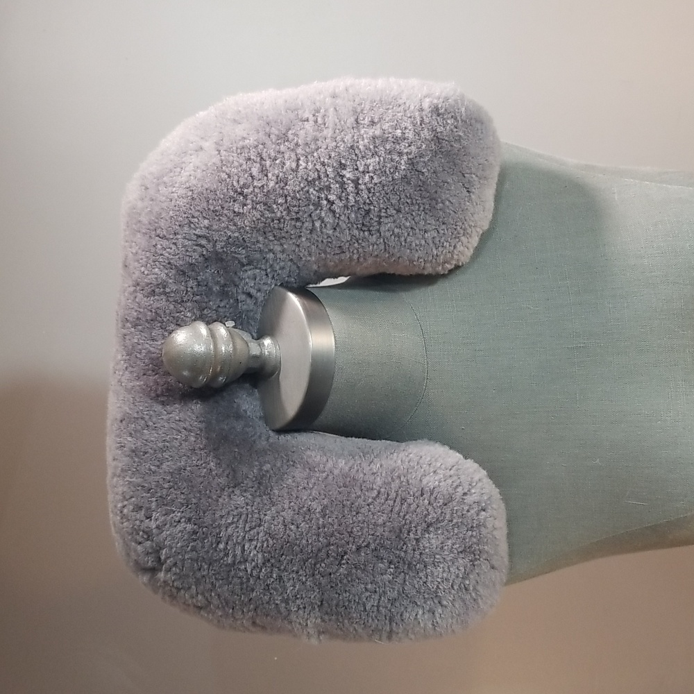 Genuine sheepskin neck rest Eglis Sheep farm made in Canada grey